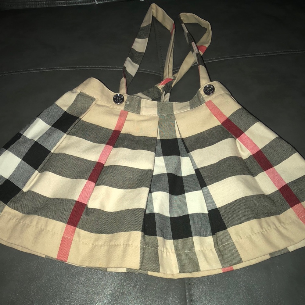 Toddler girl checked Burberry skirt